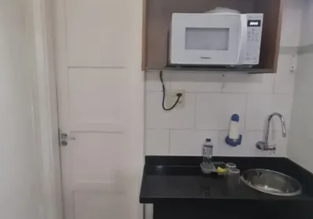 apartamento-com-1-quarto-para-alugar-20m-no-leblon-rio-de-janeiro (10)